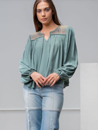 EMBROIDERY DETAILING LOOSE FIT TOP