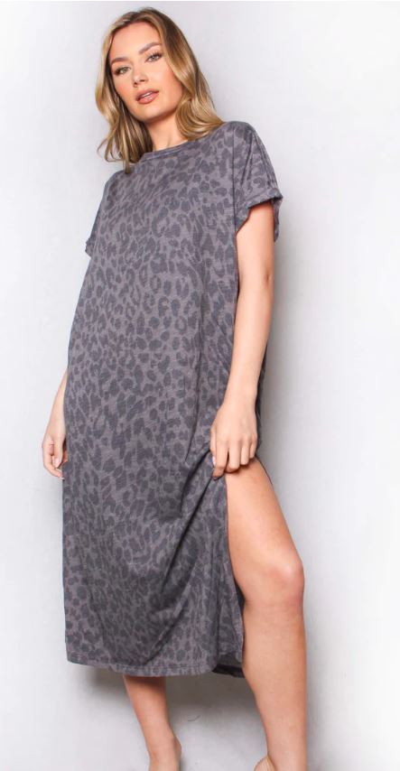 Women's Short Sleeve Side Slit Leopard Print Dress - Charcoal